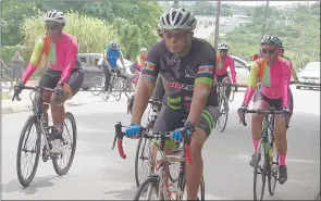  ?? ?? Eswatini Cycling Associatio­n got the wheels rolling from Dups Funeral Home to the cathedral in a procession ride of the fallen top cyclist.