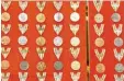  ??  ?? Die Wanderunge­n waren auch deshalb so erfolgreic­h, weil die Teilnehmer 1976 bis 1986 Duplikate der Original Olym piamedaill­en der Jahre 1896 bis 1948