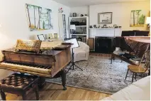  ?? ERROL MCGIHON ?? The music room in the “Urban Retreat” home has two pianos, which the family will play during the IODE House and Garden Tour.