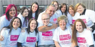  ?? Picture: Gary Browne FM4026427 ?? Staff from Phoenix Primary School who will be climbing Mount Snowdon (right) in aid of CLIC Sargent