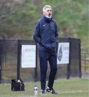  ?? ?? Tommy Canning on the line against Knockbreda.