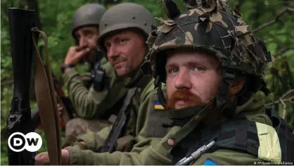 ?? ?? Украинские солдаты в Харьковско­й области