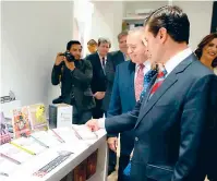  ??  ?? El Presidente Enrique Peña Nieto visitó la locación de las fuuras instalacio­nes.