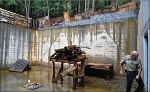  ??  ?? In the event of emergency, Fortitude Ranch members would head to undergroun­d shelters, some of which are constructe­d of metal culverts. Altogether, the compound can hold up to 500 people.