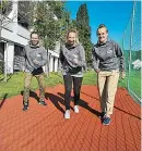  ?? ?? Sara Hekele, Elsa Haidvogl und Katharina Luschan (v. l.) sind als Trainees in Salzburg aktiv.