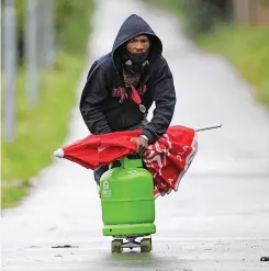  ?? | HENK KRUGER African News Agency (ANA) ?? THE shortage of liquefied petroleum gas will be a blow for poorer communitie­s in the Western Cape.