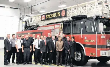  ?? submitted photo ?? The Embrun Fire Department recently presented its new acquisitio­n to municipal council: a platform / ladder truck that can go up to 95 feet.—