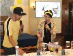  ??  ?? Rambo Ghozali bersama MC Lala Tangkudung membawakan acara solid perfume workshop.