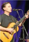  ?? FOTO: M.SCHUCK ?? Etta Scollo, hier 2019 in Weimar, spielt am 1. Oktober.
Weimar.