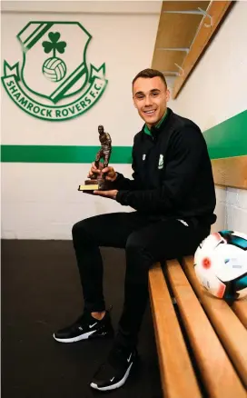  ?? SAM BARNES/SPORTSFILE ?? Graham Burke of Shamrock Rovers is pictured with his Player of the Month award for March at Tallaght Stadium yesterday