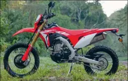  ??  ?? Honda CRF 450 L / 10 699 €