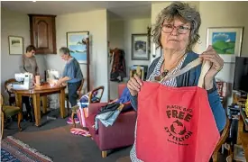  ?? PHOTO: JOHN KIRK-ANDERSON/ STUFF ?? Juliet Neill, Plastic Shopping Bag Free Lyttelton co-ordinator, said plastic bags were ‘‘pernicious’’ and wanted to do her part.