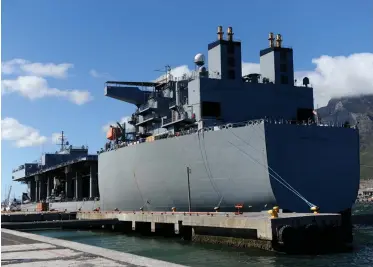  ?? AYANDA NDAMANE African News Agency (ANA) ?? THE US Navy’s Expedition­ary Sea Base USS Hershel ‘Woody’ Williams docked in Cape Town harbour. The vessel is the second US Navy ship to stop in Cape Town in the past 12 months. |