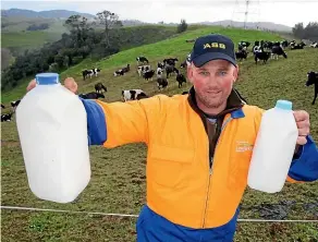  ?? MARK TAYLOR/ STUFF ?? Federated Farmers dairy spokesman Chris Lewis says weather conditions have been good for putting milk in the vat this spring.