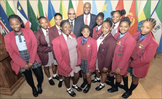  ?? PICTURE: ELMOND JIYANE / GCIS ?? President Jacob Zuma and Arts and Culture Minister Nathi Mthethwa with special guests and pupils from Seshegong Secondary School in Olievenhou­tbosch, Tshwane. Zuma addressed the Africa Day celebratio­n held at the Presidenti­al Guest House in Pretoria...