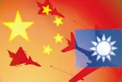 ?? —REUTERS ?? TENSION Chinese and Taiwanese national flags are displayed alongside military airplanes in this illustrati­on taken April 9.