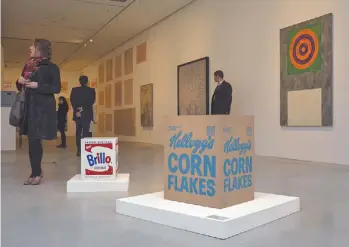  ??  ?? Andy Warhol y Jasper Johns. Obras de los artistas estadounid­enses en un sector de la muestra.