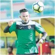  ??  ?? VOLANTE. Carlos Discua ya anotó dos goles en el torneo.