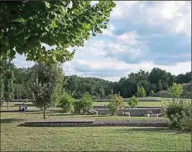  ??  ?? Le parc du Cypressat, l’un des trois grands espaces verts de Cenon.