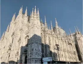  ??  ?? SHADOWS casted on Duomo di Milano.