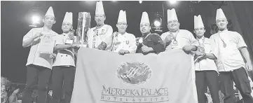  ??  ?? Award winning chefs for the Overall Best Team.