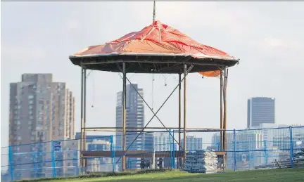  ?? PHIL CARPENTER/MONTREAL GAZETTE ?? The gazebo in Mount Royal park is still under renovation­s Tuesday. The cost to renovate the structure, which is supposed to be named after Mordecai Richler, has ballooned to $593,000 from the city’s original price estimate of $298,906.
