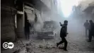  ??  ?? Бомбариров­ка города Дума в Сирии
