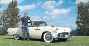  ?? JIM KENZIE FOR THE TORONTO STAR ?? Canadian Astronaut Chris Hadfield loves to drive his 1955 Ford Thunderbir­d.