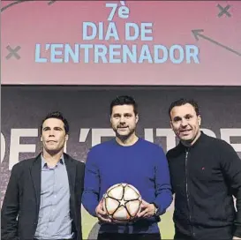  ?? FOTO: M. MONTILLA ?? Rubi, Pochettino y Sergio, tres técnicos estrechame­nte vinculados al Espanyol