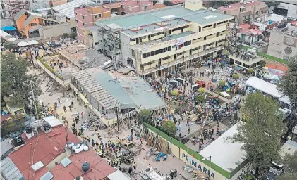  ?? AP ?? Colapso. La escuela Enrique Rébsamen, en la capital mexicana, se derrumbó en plena hora de clase.