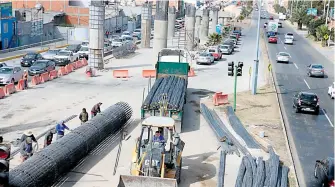  ?? /EDUARDO DE LA VEGA ?? De esta manera luce el puente elevado que se construye a la altura de la colonia Chacón