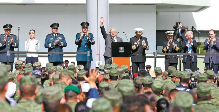  ?? NELLY SALAS ?? El Presidente electo durante el acto en el Campo Militar Número 1.