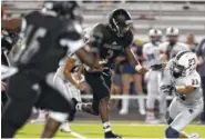  ?? STAFF FILE PHOTO BY ERIN O. SMITH ?? Ridgeland running back Jordan Blackwell rushed for 151 yards and three touchdowns and returned an intercepti­on for another score to earn the performanc­e of the week.