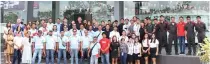  ?? CONTRIBUTE­D PHOTO ?? Isuzu Philippine­s Corp. executives, Isuzu Calapan team and Almazora Motors Corp. executives together with Victoria Operators Drivers and Commuters Transport Cooperativ­e officers and members.