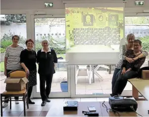  ?? | PHOTO : OUEST-FRANCE ?? Nicole, Mireille, Michelle et Isabelle participer­ont, mercredi 5 avril, au Trophée des seniors où elles affrontero­nt d'autres équipes au bowling sur Wii.