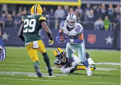  ?? ASSOCIATED PRESS FILE PHOTO ?? Jason Witten catches a pass during a playoff game Jan. 15 against the Green Bay Packers in Arlington, Texas.
