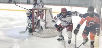  ?? —photo Charles Durocher ?? The Clarence Creek Castors won their final two games of the 2021-2022 season, giving them 11 consecutiv­e wins and earning them the lead position in the regular season schedule of the National Capital Junior Hockey League.