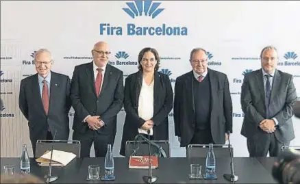  ?? FIRA DE BCN ?? Miquel Valls, Jordi Baiget, Ada Colau, Josep Lluís Bonet y Constantí Serrallong­a