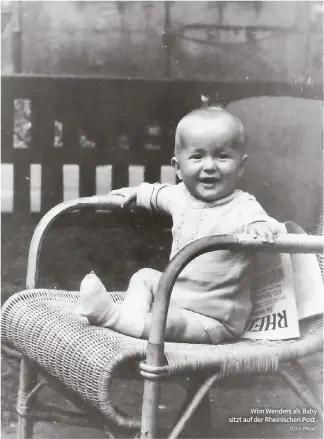  ?? FOTO: PRIVAT ?? Wim Wenders als Baby sitzt auf der Rheinische­n Post.