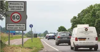  ?? PAUL FAITH AGENCE FRANCE-PRESSE ?? Au nord, les limites de vitesse sont indiquées en milles par heure et au sud, elles le sont en km/h.