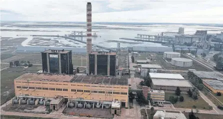  ?? ?? La concreción de una planta de GNL en Bahía Blanca es uno de los proyectos que siguen en carpeta.