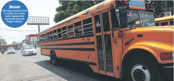  ?? FOTO: GILBERTO VILLALOBOS ?? TRABAJOS. La ciudadanía espera que esta vez las nuevas autoridade­s de Seguridad Vial cumplan con poner orden en los buses urbanos.