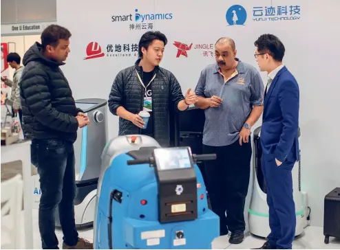  ??  ?? 13 de julio de 2019. Una delegación de IFLYTEK participa con sus productos de inteligenc­ia artificial en la Australia-China Trade Expo.