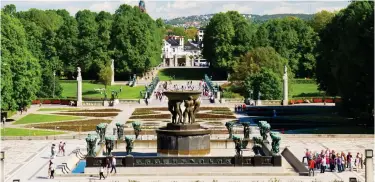  ?? ?? Visual delight: The Vigeland Park and Edvard Munch’s iconic painting The Scream