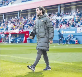  ?? // DANI BARBEITO ?? Pere Romeu, sucesor de Jonatan Giráldez en el banquillo del FC Barcelona