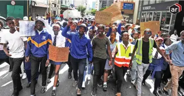  ?? PICTURE: CINDY WAXA/AFRICAN NEWS AGENCY (ANA) ?? ANGER: Pupils from Philippi High School marched to Parliament to demand a proper school. They are currently studying in prefabrica­ted classrooms.