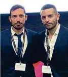  ?? Photo: Christophe Nadin ?? Julien Steinmetz (d.) et Mikaël Spezzacate­na ne ménagent pas leur peine pour promouvoir le football de plage au Luxembourg.