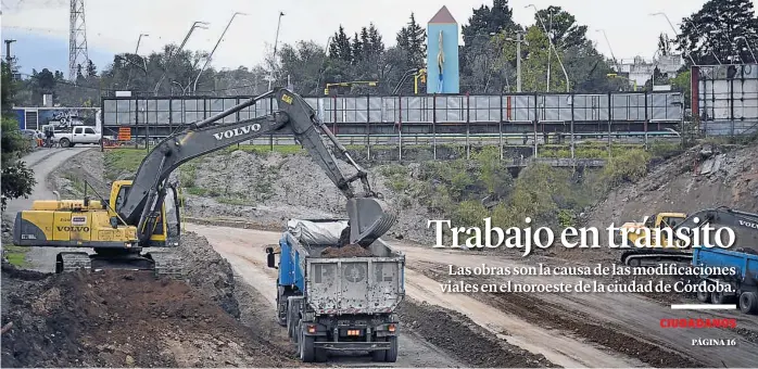  ?? (PEDRO CASTILLO) ?? En obra. La parte que no se ve de los cambios en la dirección de calles y avenidas en la zona norte: los trabajos en la Circunvala­ción debajo de La Mujer Urbana.