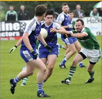  ??  ?? Nathan Mullen of Coolaney/ Mullinabre­ena in action. Pic: Tom Callanan.