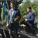  ?? CANADIAN PRESS FILE PHOTO ?? Justin Trudeau, left, with Ukrainian Prime Minister Volodymyr Groysman in Kyiv 2016.
